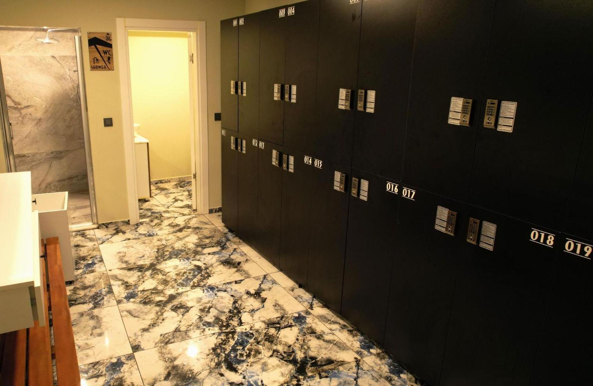 Atacity Hotel Истанбул Екстериор снимка
