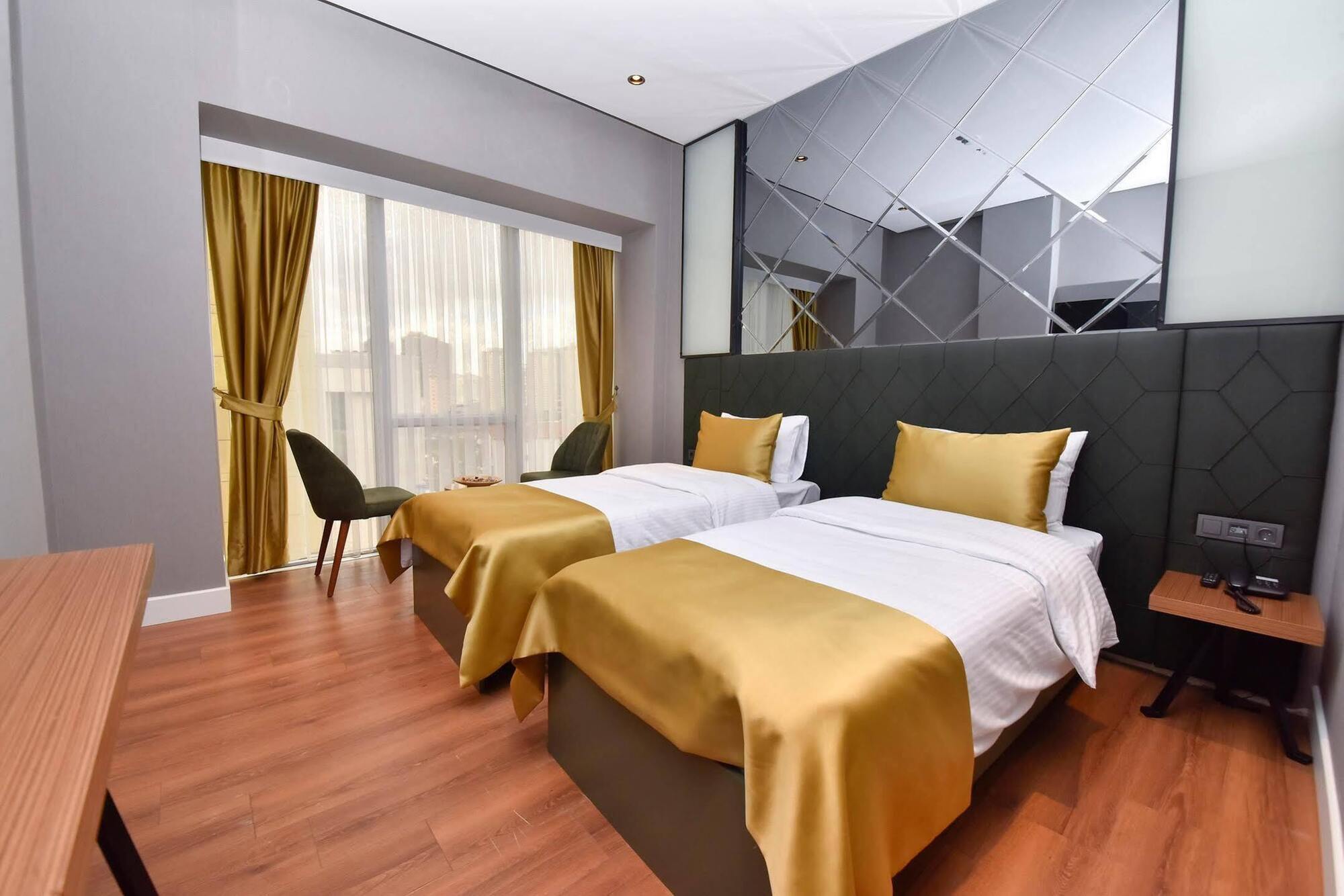 Atacity Hotel Истанбул Екстериор снимка