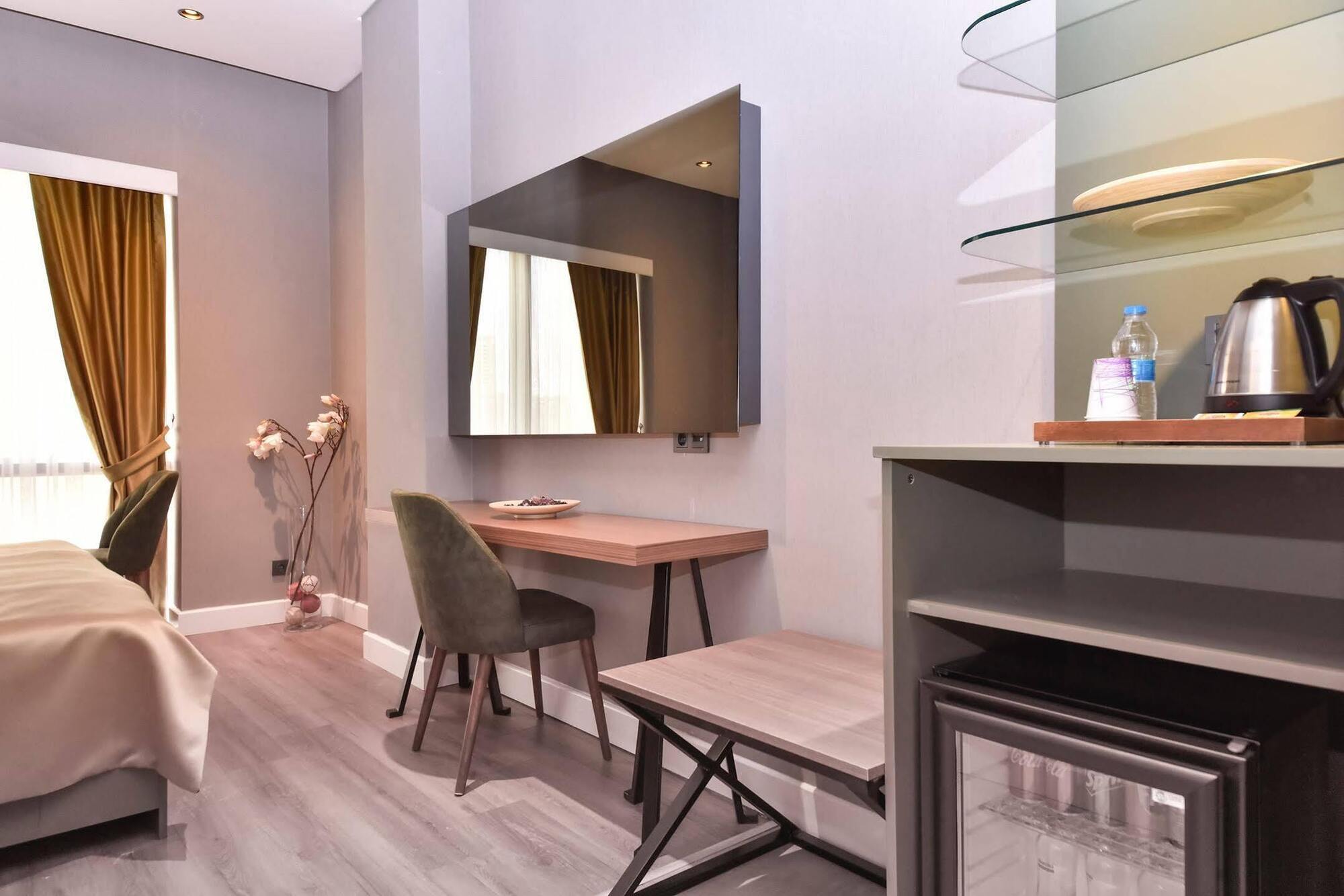 Atacity Hotel Истанбул Екстериор снимка