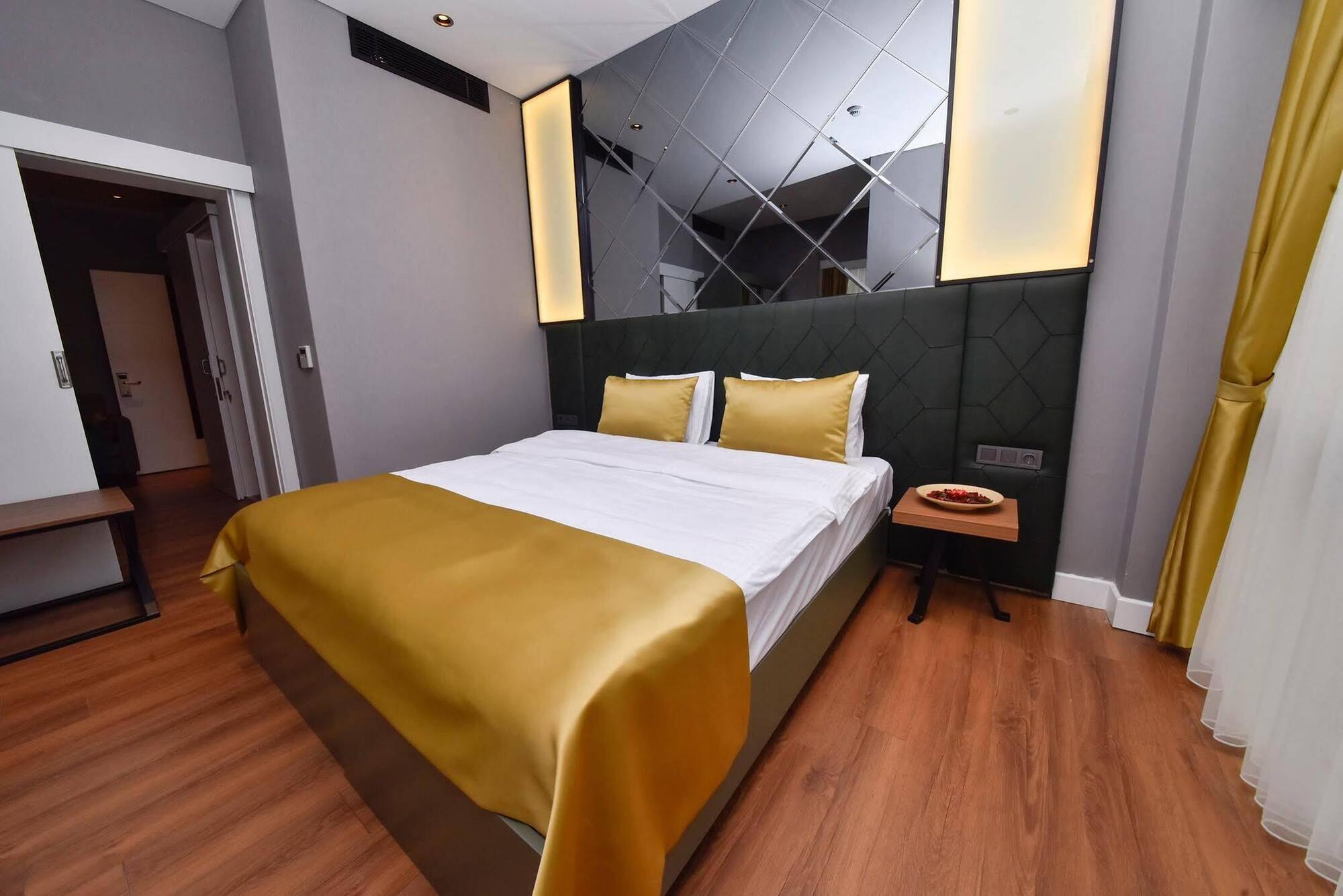 Atacity Hotel Истанбул Екстериор снимка